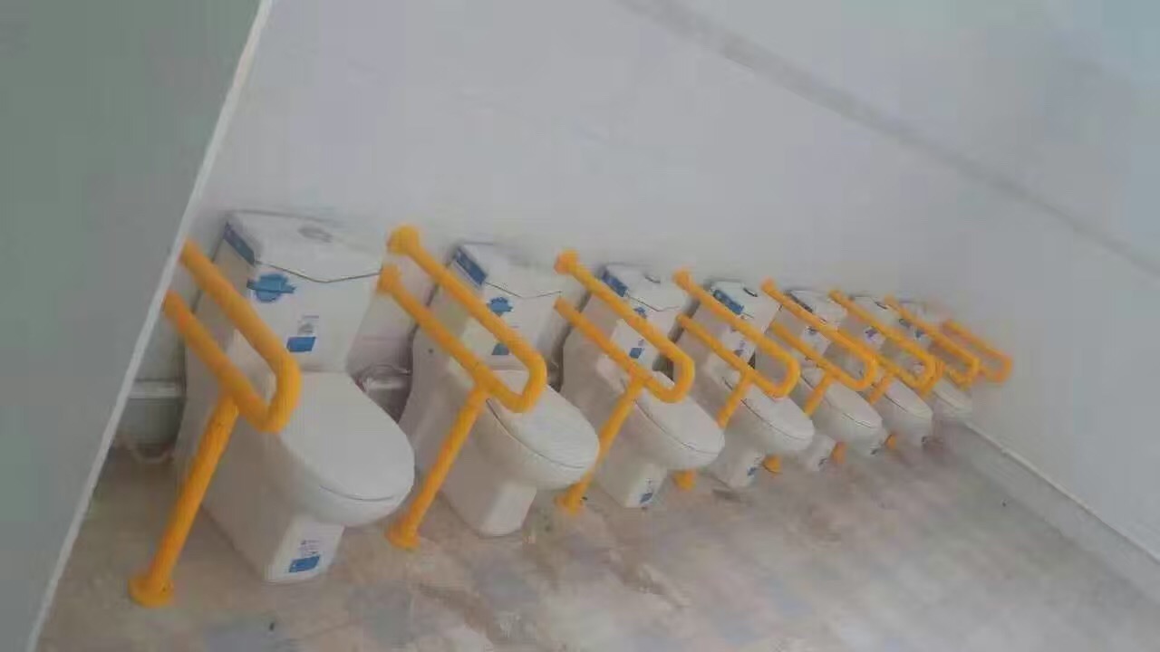 喀什地区残联康复中心洗手间扶手3.jpg